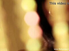 Bollywood dancing babe rocks out with sensual moves