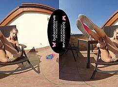 Sarah Kay moans while masturbating in VR