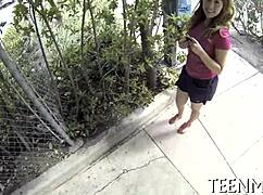 Playgirl Courtney Loxx Sucks Cock