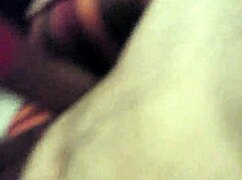 Watch this skinny Thai girl give an amazing blowjob?