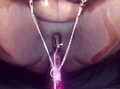 i'm a fat ebony bbw riding toys and squirting solo