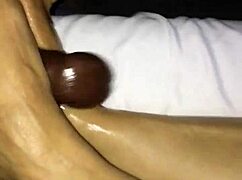 Latina milf fetish video with feet and toes