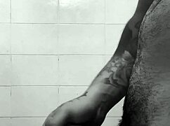 me masturbo so hard thinkin’ bout my hot latina neighbor!