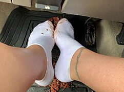 Watch this messy pedal pumping with dirty socks on feet?