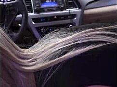 I can’t believe I’m doing anal sex in the car with this amateur guy.