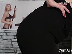 Kinky Babe Receives Facial Cumshot While Sucking!