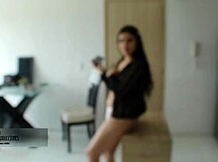 sesión de fotos se convierte en una follada dura entre hermanastros?