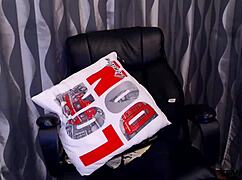 Hotfallingdevil uses toys for orgasm