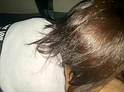 饥渴情侣夜驾途中车震开干