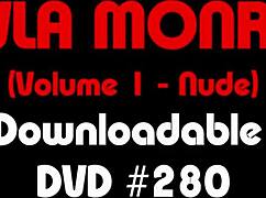 Layla Monroe's Thick Striptease Reveals Huge Tits And Big Ass