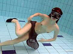 mia naked underwater with big tits! pool fun.