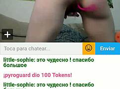 teen se nalguea mientras se corre webcam with tits and squirting