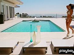 i think playboy model chelsie aryn gets nude in the desert outdoor