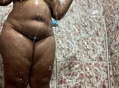 Ebony Beauty With Shaved Pussy Orgasms On Big Cock In Hidden Bath Video