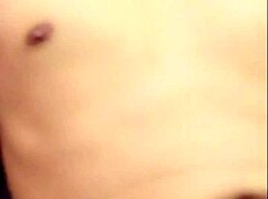 Hey man, check out this cute Vietnamese guy giving a hot handjob live on Blued!