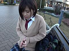 Asian amateur shares full video link.