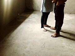 Hey, just banged my school girlfriend in her new house, viral clip now!