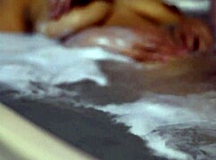 La Estudiante en Apasionado Encuentro Nocturno