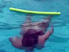 Gorgeous latina maid la paisa sucks dick outdoor caught by neighbor!