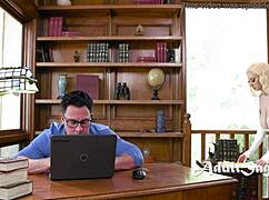 skylar vox overcomes writers block with huge natural tits