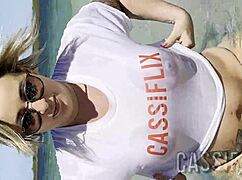 Meu professor de beach tenis ficou excitado com minha bunda grande durante a aula