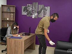 Psychiatrist offers unique consultation with rough sex and deep satisfaction