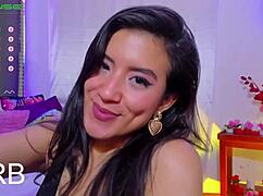 Sexy Brunette with Big Ass Shakes Her Bubble Butt to the Beat