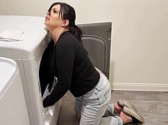 OMG, my hot stepmom London Rose stuck in the washer again!