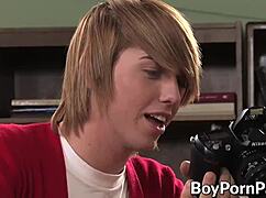 Atlanta grey gives blowjob to big cock in gay twink scene