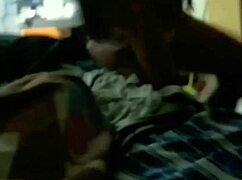 mi amiga colegiala se desviste en frente de mi y me provoca que le follen ese culito cremoso