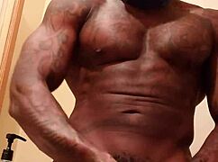 哈利路亚·约翰逊膜拜大黑毛鸡巴😍