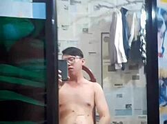 Vietnamese gay top sucking big cock 😈