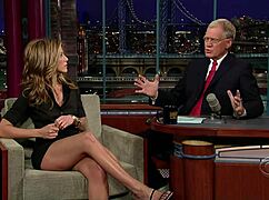 jennifer aniston flaunts her stunning legs in hot display