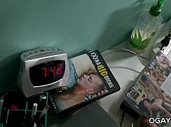 Yo, wanna watch Archer Hart jerk to gay porn vids?