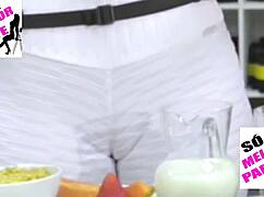 Kelly Key In Tight Leggings