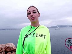 The Queen Baise Avec La Sexy Trixy Dan Un Trio Ffh