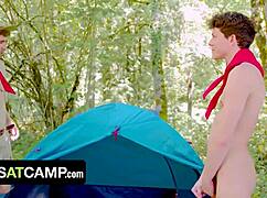 Queen roxy sucks and fucks a dildo in homemade video