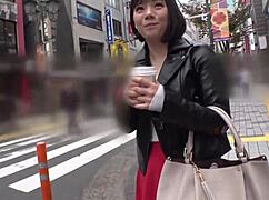 Wanna try gravure work? Then enjoy this naive girl's body