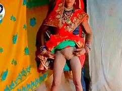 Desi village bhabhi saree removing finger karke jordaar chudai 🔥