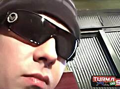 frotinha fucks in abandoned building