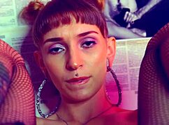 Amo Esgaçar Minha Buceta Até Ela Ficar Toda Melada E Gozada Com Pirulito Dentro - Bia Romanxxx