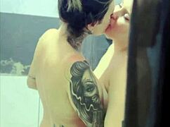 My friend called me to bathe her we fucked good lesbians