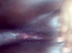 squirt queen close up! juicy ebony pussy squirting