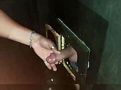 Levei um amigo na cabine do boquete