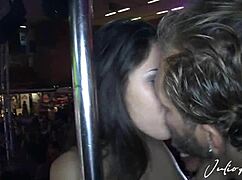 la chica del p�blico que subi� a follar con nacho