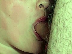 does queen give blowjob to fat dick?