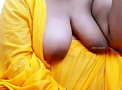 Aunty flashing boobs to college student, so taboo 😏