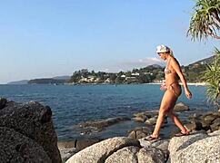 Wild couple banging hardcore on a public beach! Wow!