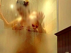 Vợ ẹp Bị ịt Trong Phòng Tắm Nóng Bỏng