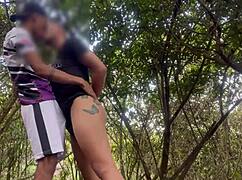 Wow, cruising for gay sex fucking outdoors!